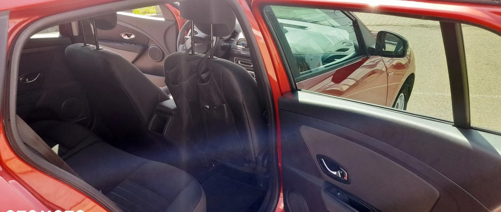 Renault Megane cena 33000 przebieg: 67000, rok produkcji 2015 z Białystok małe 154